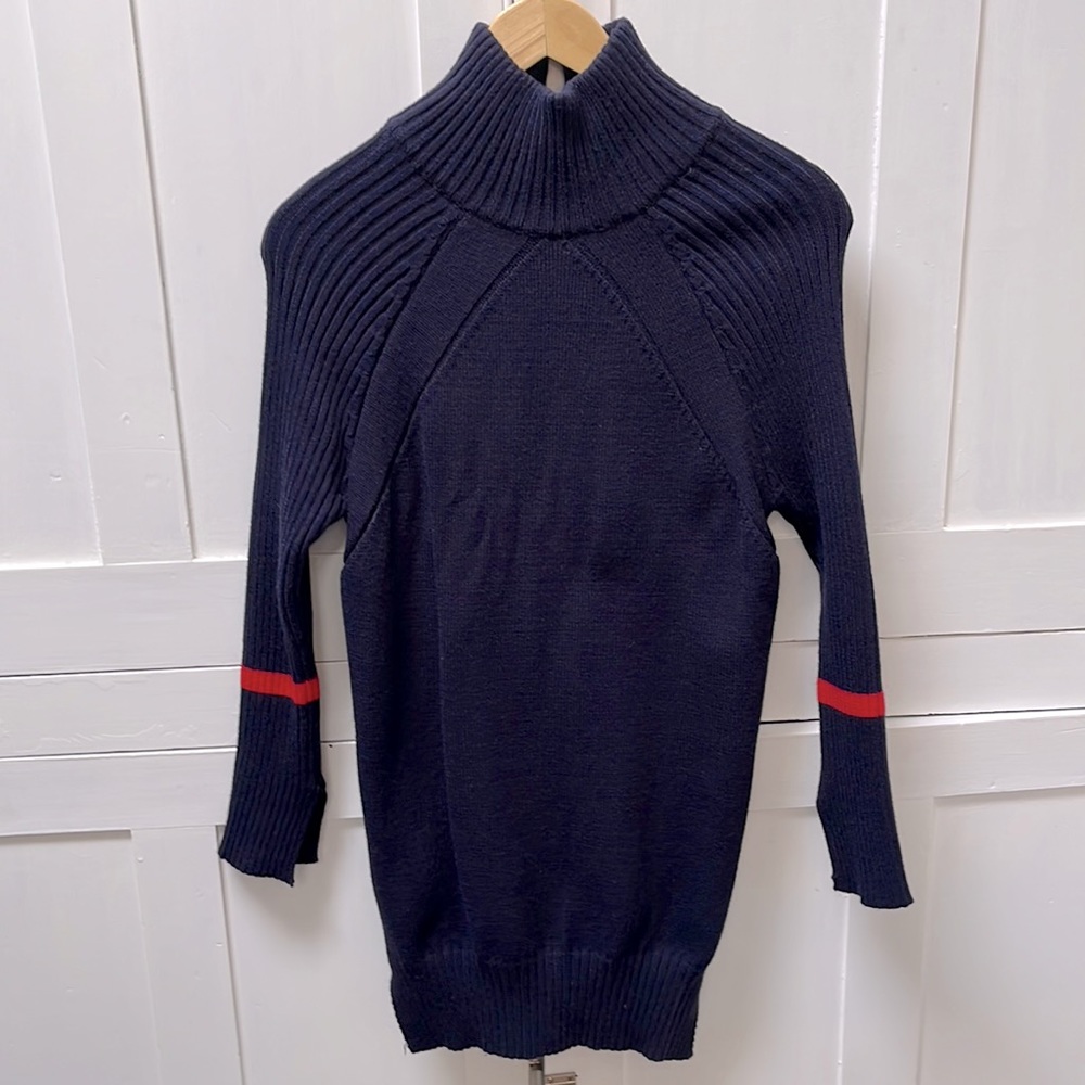 Genuine People Super unique, body con sweater.